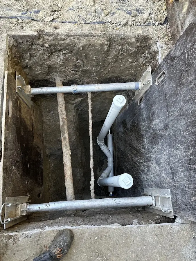 Experienced plumber completing Gas Line Repair work in Porter